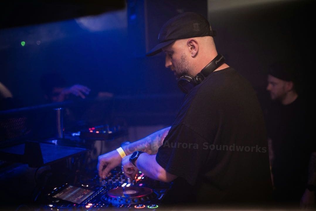 Aurora Soundworks 5